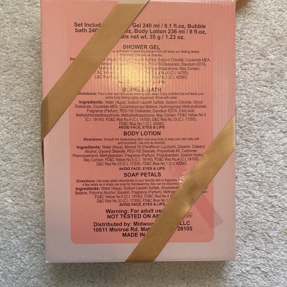 Modest 13 Piece Bath Gift Set - Picture 2 of 2